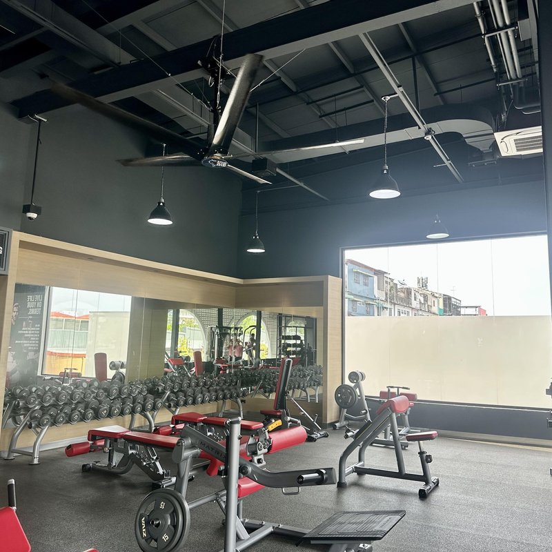 Jetts 24 Hour Fitness – Saimai Avenue