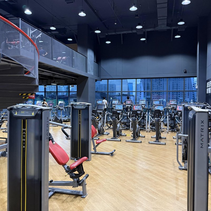 Jetts 24 Hour Fitness Donki Mall Ekkamai